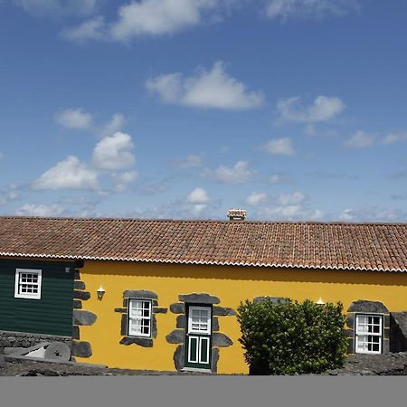 Casa Capelinhos Guest House Capelo Bagian luar foto