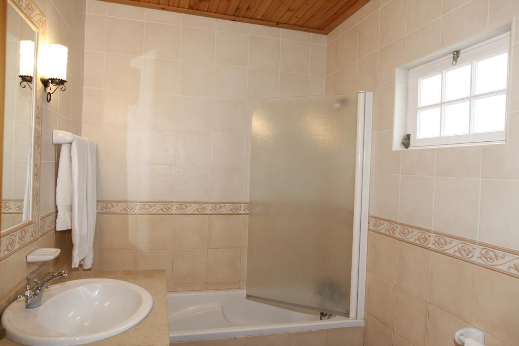 Casa Capelinhos Guest House Capelo Ruang foto