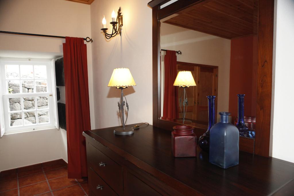 Casa Capelinhos Guest House Capelo Ruang foto